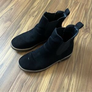 Sonoma Black Ankle Boots size 9